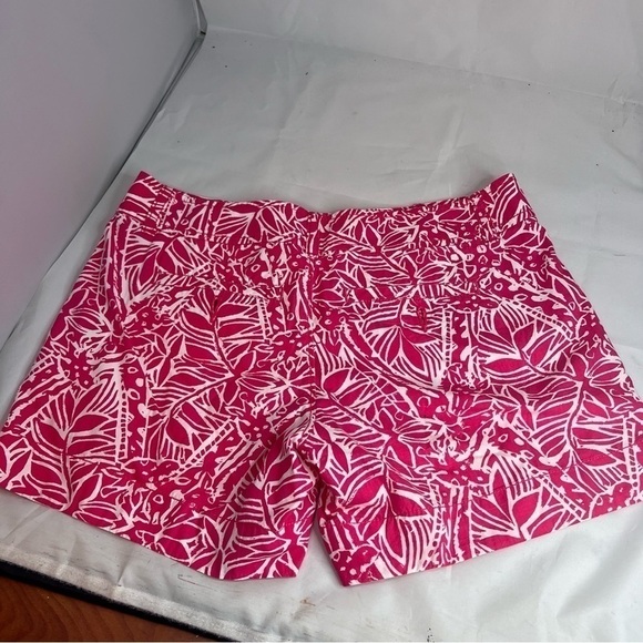 LILLY PULITZER Punch Pink Giraffe Callahan Shorts - Picture 2 of 5
